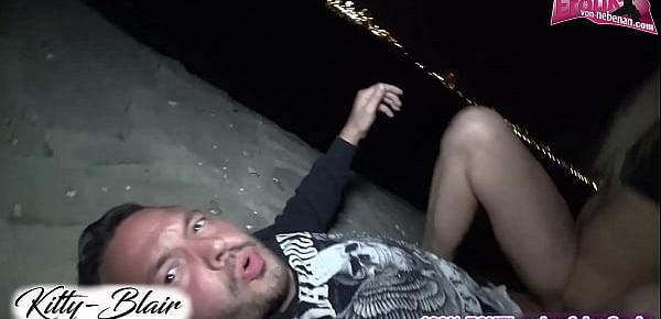 deutsche amateur schlampe fickt draußen unter der brücke mit creampie